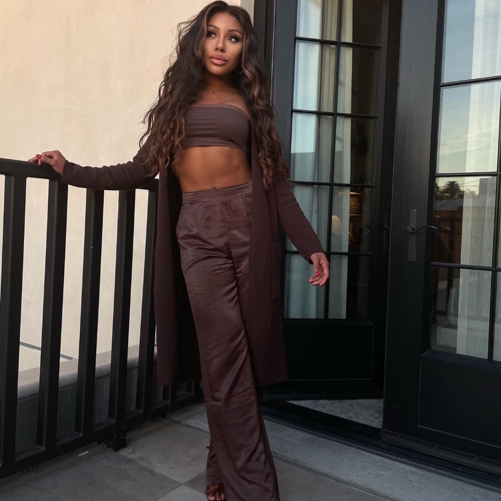 Meet your Posher, Meisha